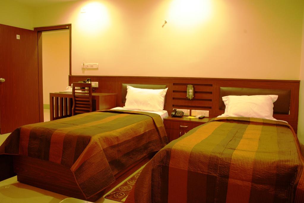 Hotel Avn Grand Ranchi Habitación foto
