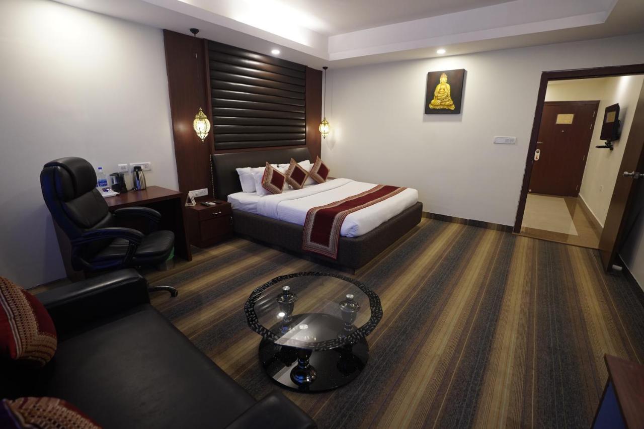 Hotel Avn Grand Ranchi Exterior foto